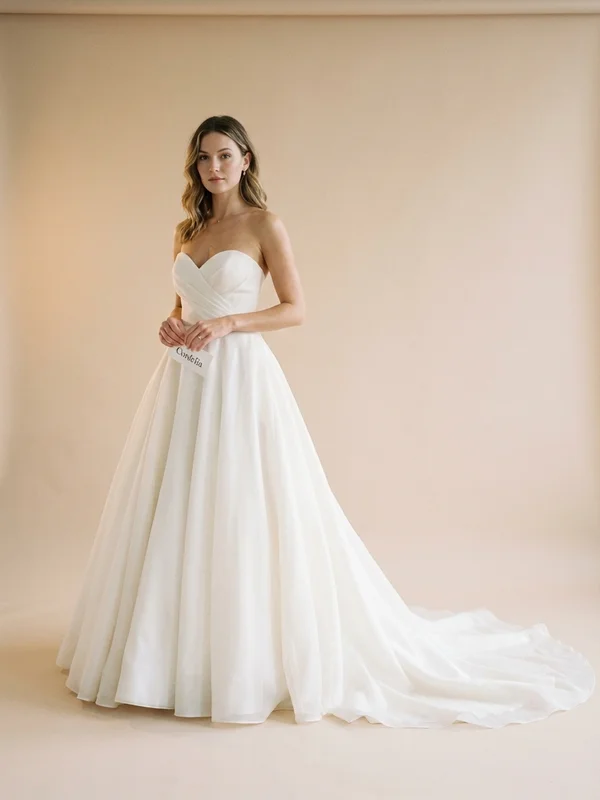 Cordelia — Ivory Organza Ball Gown Wedding Dress with Puff Sleeves - 1